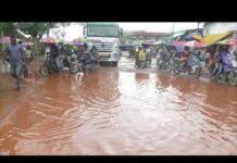 L’État des routes à Douala