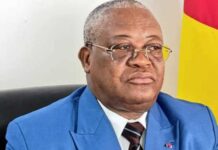 Fonctionnaires absentéistes.