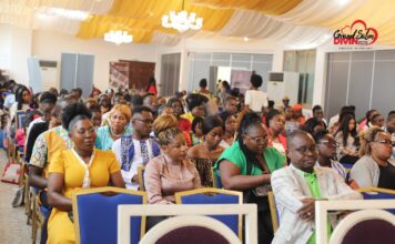 Célibataires et fiancés