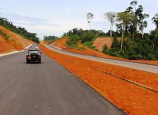 Logmbon : Sous la menace de l’autoroute