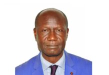 Visite papale : Malédictions, pétrole et assassinats : Le diagnostic sans complaisance de Babissakana au Pape