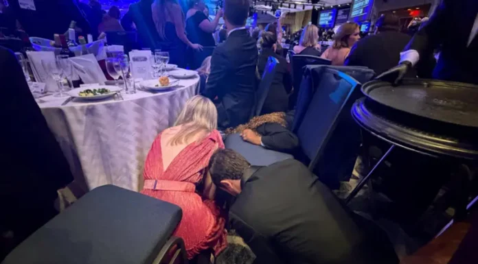 TENTATIVE D’ASSASSINAT AU DÎNER DES CORRESPONDANTS : Donald Trump évacué, un suspect arrêté