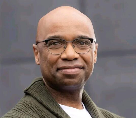 MERCEDES-BENZ : UN CAMEROUNAIS AUX COMMANDES DU FUTUR