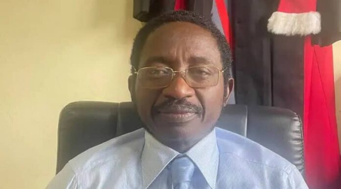 DÉRIVE CONSTITUTIONNELLE ET CRISE DE LÉGITIMITÉ : PR ABÀA OYONO : « LA CRÉATION D’UN VICE-PRÉSIDENT NOMMÉ EST UNE HÉRÉSIE JURIDIQUE »