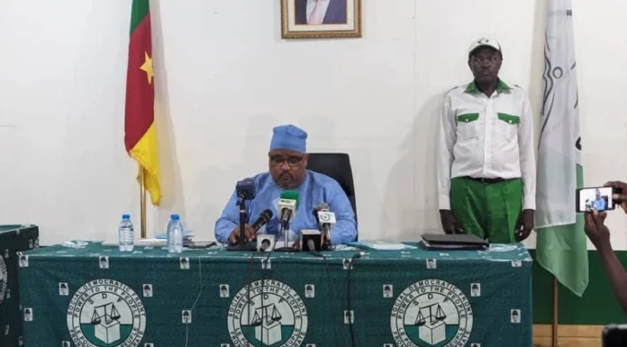 Révision constitutionnelle au Cameroun : Joshua Osih dénonce une « succession verrouillée » et un mépris démocratique