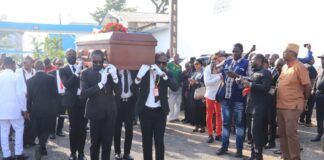 Obsèques d’Anicet Ekane : L’ultime voyage d’Anicet Ekane à Bomono Gare