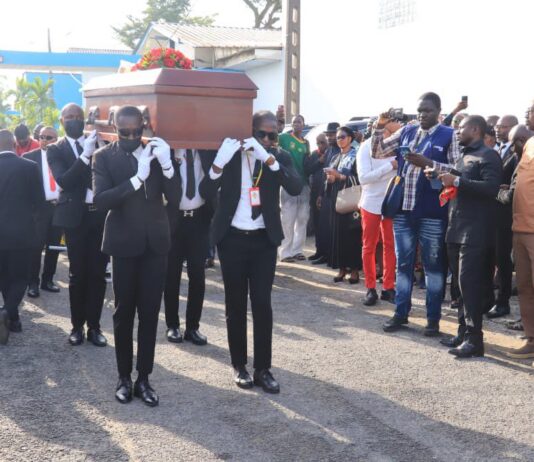 Obsèques d’Anicet Ekane : L’ultime voyage d’Anicet Ekane à Bomono Gare
