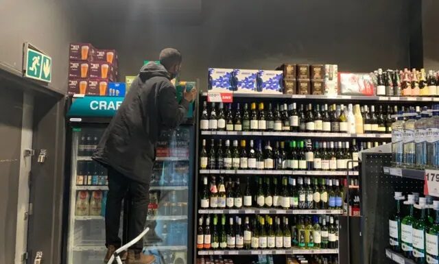 Alerte au poison à Bafoussam : Une usine clandestine de boissons frelatées démantelée par la gendarmerie