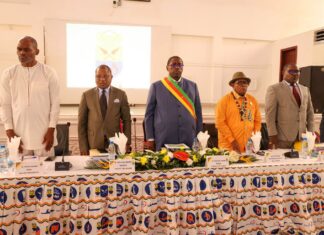Douala : À mi-parcours du budget 2026, Roger Mbassa Ndinè défend la trajectoire de la modernisation