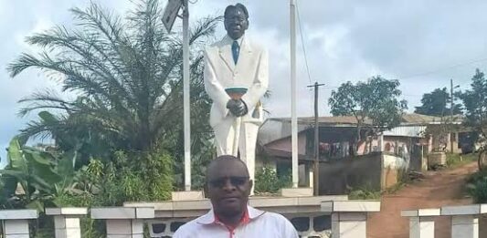 Bafang, le 16 juillet 2026 — Vingt-deux ans après sa disparition, la mémoire du patriarche Jean Mbouendé demeure un phare dans la nuit du Haut-Nkam.