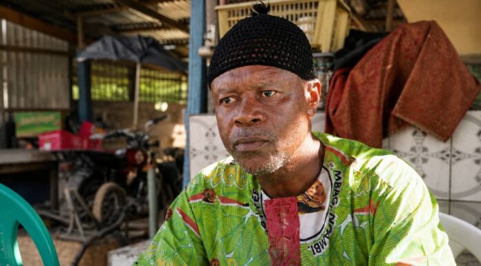 Médecine traditionnelle : à Douala, le Dr Jacoro Bikok défend les savoirs naturels