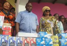 Rentrée Scolaire 2026-2027 : La commune de Douala 2e dote 56 Établissements primaires en paquet minimum.