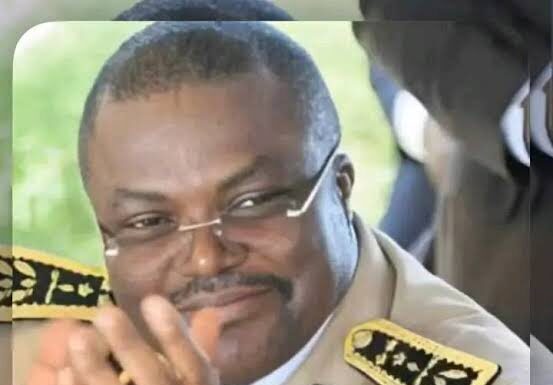 Canton Akwa : le Gouverneur du Littoral rappelle le cadre de l’intronisation.