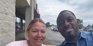Portrait : Philiace Tamko, ce jeune camerounais bénévole aux régionales québécoises qui rêve de politique