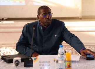 Dr Roger Mbassa Ndine face à plus de 2 000 jeunes : Des réalisations qui parlent, des bénéficiaires qui témoignent.