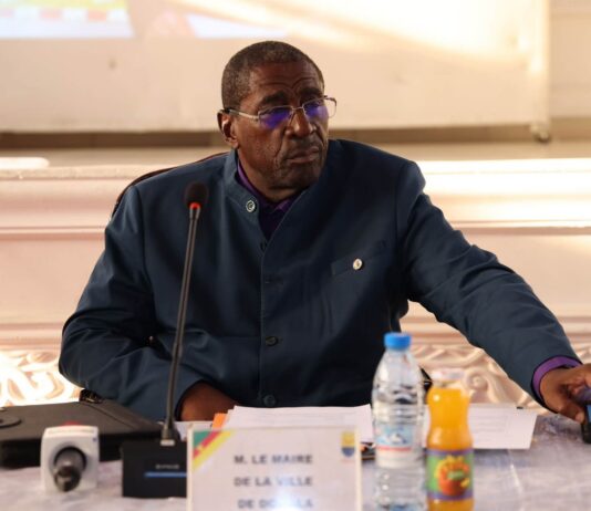 Dr Roger Mbassa Ndine face à plus de 2 000 jeunes : Des réalisations qui parlent, des bénéficiaires qui témoignent.